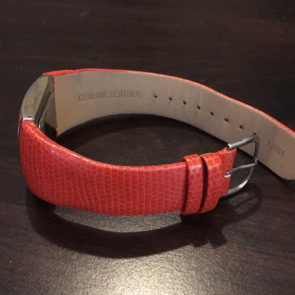 Joan Rivers Watch - Picture 4 of 7